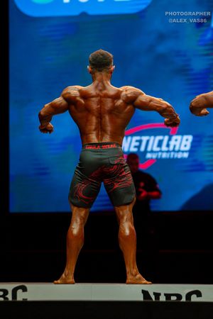 MEN'S PHYSIQUE 174